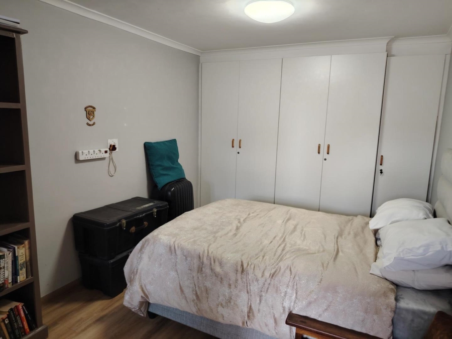 To Let 2 Bedroom Property for Rent in Protea Heights Western Cape